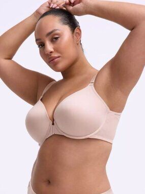 Torrid NWT Ultimate Smoothing Bra 42DD